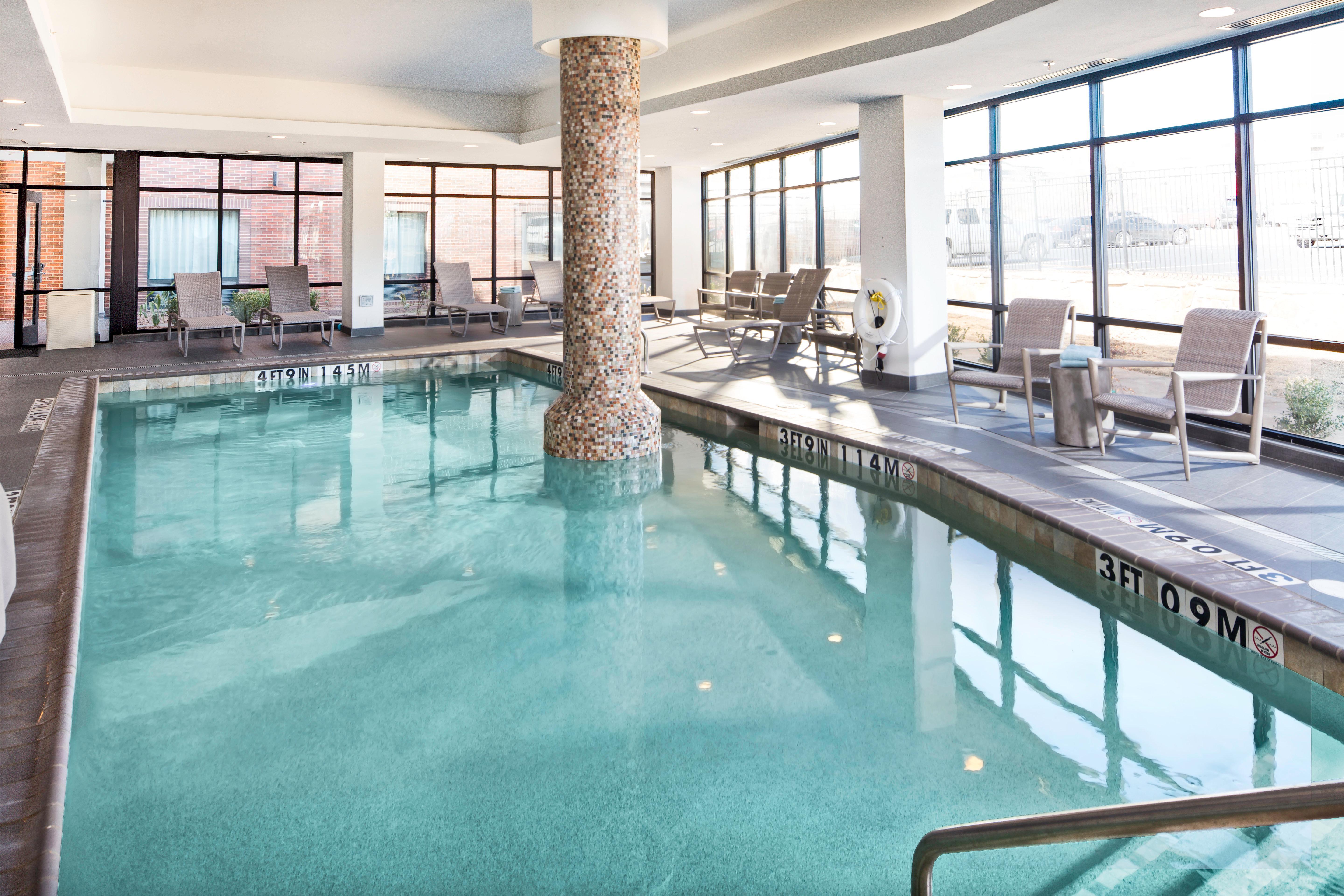 Holiday Inn Express & Suites Oklahoma City Downtown - Bricktown By Ihg Eksteriør bilde